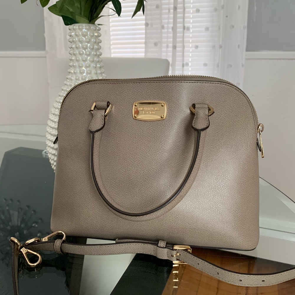 Michael Kors hand bag .